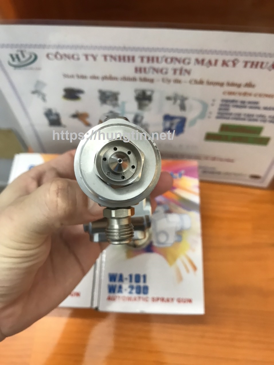 Thiết bị phun sơn tự động Manoli WA-101-102P